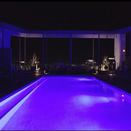 Couples Getaway Highrise Dwntown Phx Skyline Views Appartamento Phoenix Esterno foto